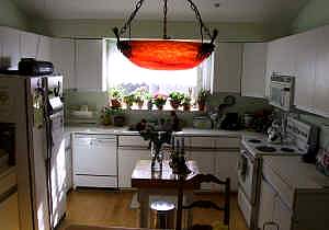 kitchen 2.jpg